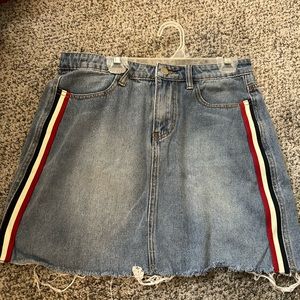 IJOAH Skirt, size medium